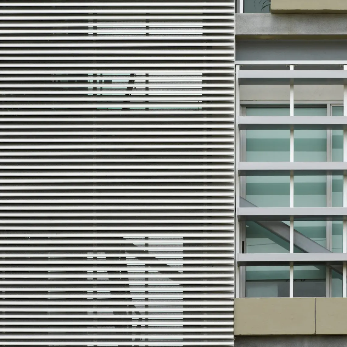 BRISES HUNTER DOUGLAS